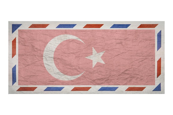 Letter envelope with a white/blue/red border and turkish flag